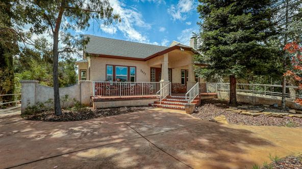Standalone Commercial Cottage: 2437 Old Eureka Way, Redding, CA 96001